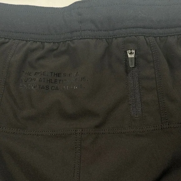 Vuori Shorts Mens XL‎ Black Fullerton Lined 2 In 1 Active Gym Training Stretch - Picture 8 of 10